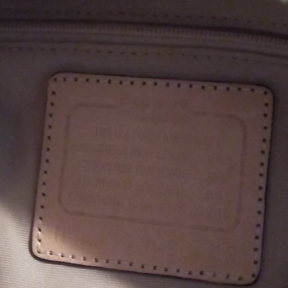 COPY - Coach Croc Embossed Bleeker - Picture 9 of 12